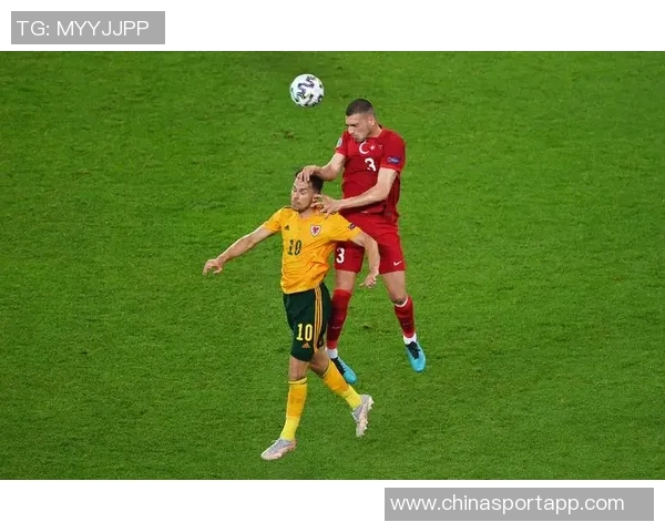 意大利媒体报道罗马计划引进迪萨西和德拉古辛加强后防线